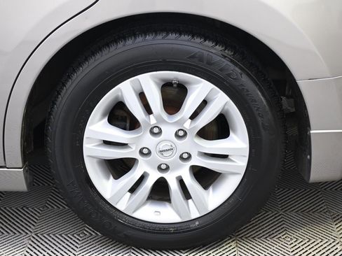 Used 2011 Nissan Altima 2.5 SL w/ 2.5SL Pkg image 19