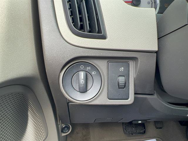 Used 2010 Ford Focus S FWD image 16
