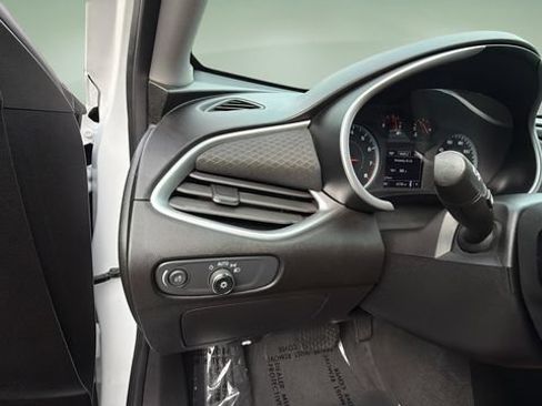 Used 2024 Chevrolet Malibu LS FWD image 21