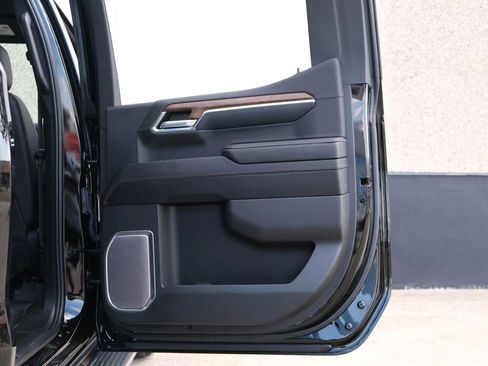 Used 2023 Chevrolet Silverado 1500 High Country image 29