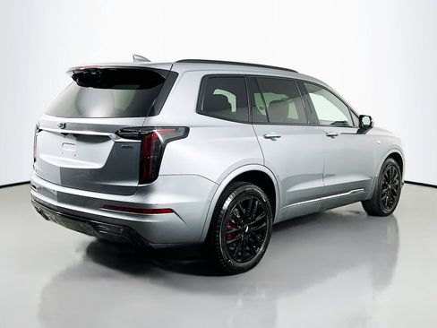 Used 2023 Cadillac XT6 Sport w/ Technology Package AWD/4WD image 5