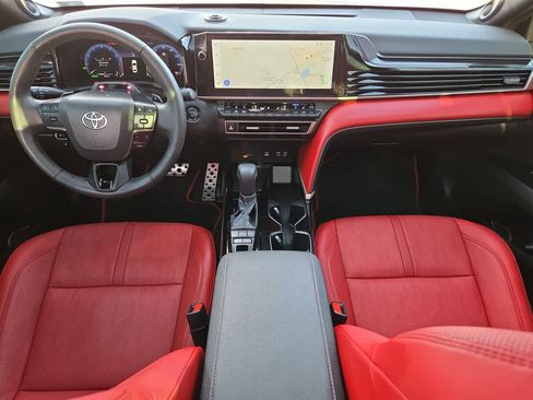 Used 2025 Toyota Camry XSE w/ Premium Plus Package image 14