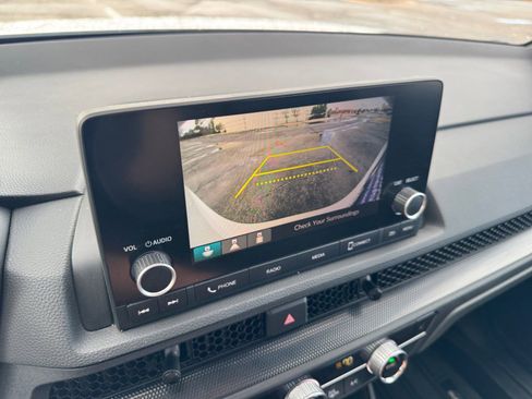 Used 2023 Honda CR-V Sport image 28