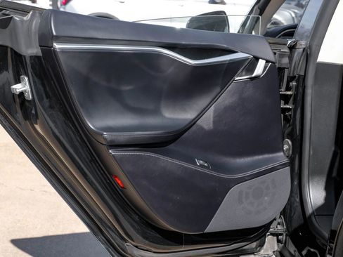 Used 2016 Tesla Model S 70D image 50