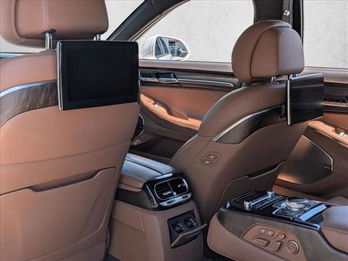 Used 2020 Genesis G90 5.0 Ultimate RWD image 19