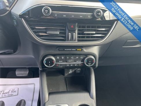 Used 2022 Ford Escape SEL image 16