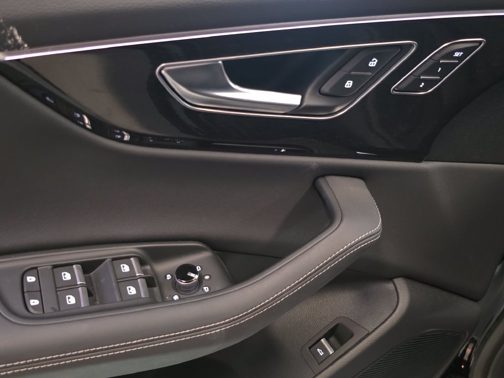 Certified 2026 Audi Q8 Premium Plus AWD/4WD image 29