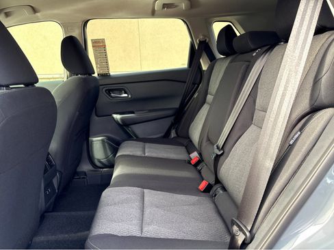 Certified 2025 Nissan Rogue SV image 16