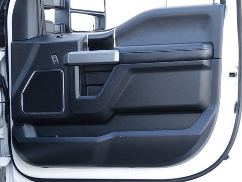 Used 2019 Ford F350 Platinum w/ Platinum Ultimate Package image 36