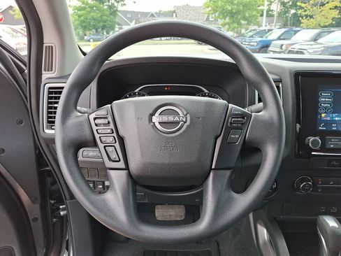 Used 2024 Nissan Frontier SV AWD/4WD image 19