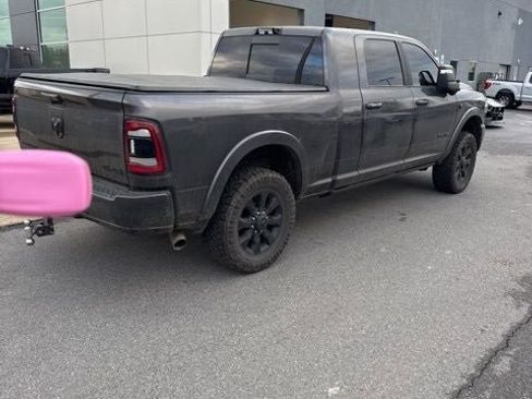 Used 2024 RAM 2500 Limited image 11