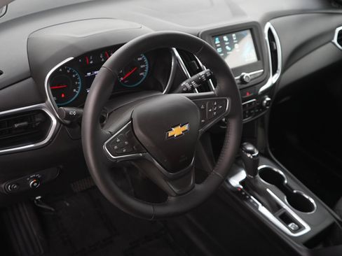 Used 2018 Chevrolet Equinox LT FWD image 21