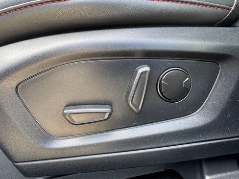 Used 2025 Ford Explorer ST-Line AWD/4WD image 12