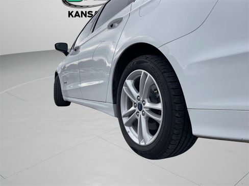 Used 2018 Ford Fusion S image 10