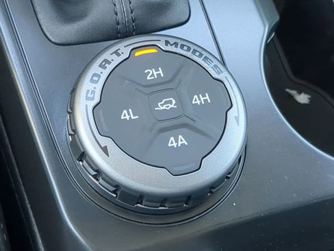 New 2025 Ford Bronco Badlands image 57