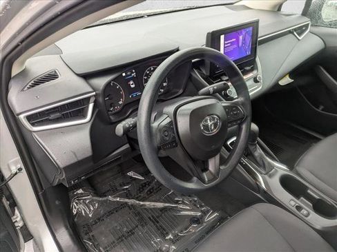 Certified 2025 Toyota Corolla LE image 9