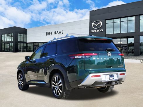 Used 2025 Nissan Pathfinder Platinum w/ Cargo Package image 2