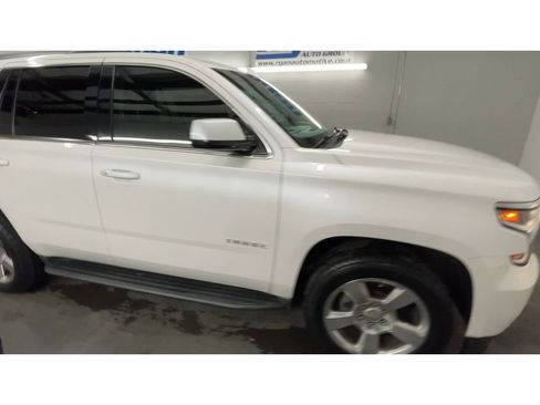 Used 2017 Chevrolet Tahoe LT image 2
