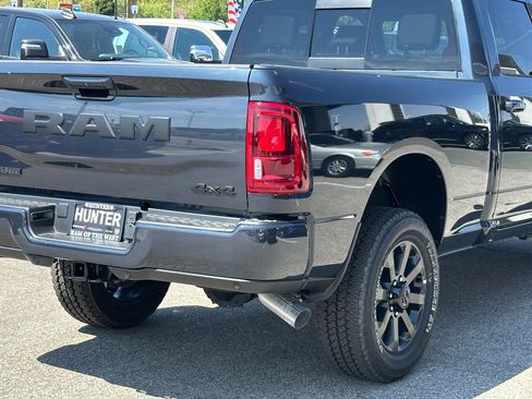 New 2026 RAM 2500 Laramie w/ Night Edition AWD/4WD image 8