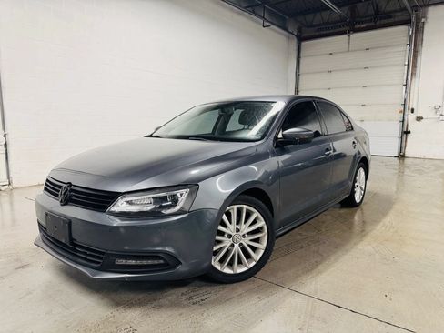 Used 2012 Volkswagen Jetta SEL FWD image 1