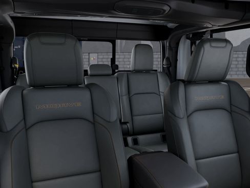 New 2026 Jeep Gladiator Mojave AWD/4WD image 26