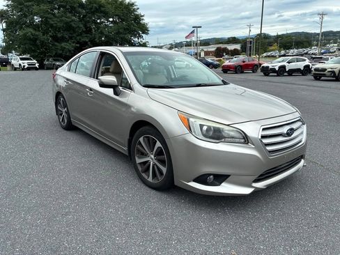 Used 2017 Subaru Legacy 2.5i Limited AWD/4WD image 4
