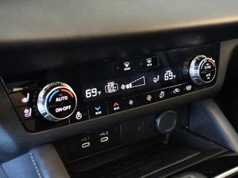 Used 2025 Mitsubishi Outlander GT AWD/4WD image 35