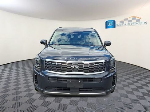 Used 2020 Kia Telluride EX w/ Towing Package AWD/4WD image 2