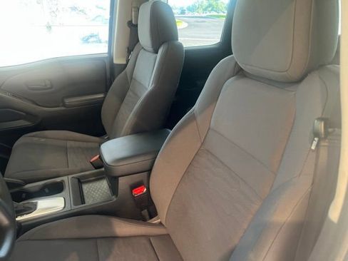 Used 2022 Nissan Frontier S w/ Technology Package AWD/4WD image 15