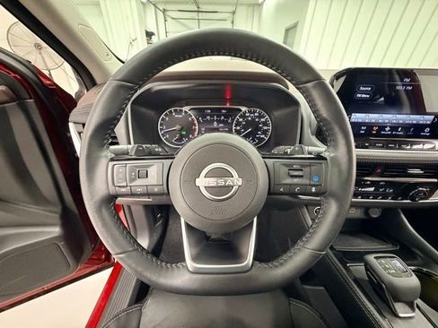 Used 2023 Nissan Rogue SL w/ SL Premium Package AWD/4WD image 11