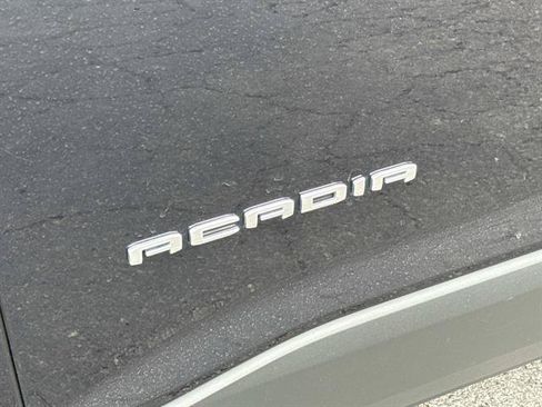 Used 2021 GMC Acadia SLT w/ Premium Package FWD image 10