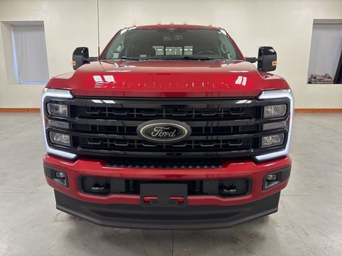Used 2024 Ford F350 Lariat w/ Black Appearance Package image 3
