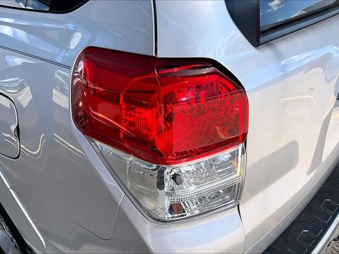 Used 2011 Toyota 4Runner SR5 w/ Premium Pkg w/Leather AWD/4WD image 28