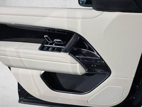 New 2026 Land Rover Range Rover SE AWD/4WD image 27