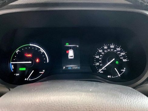 Used 2021 Toyota Sienna XLE image 13