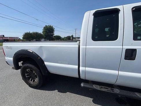 Used 2005 Ford F250 XL AWD/4WD image 7