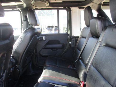 Used 2021 Jeep Wrangler Unlimited Rubicon w/ Uconnect 4C Nav & Sound Group image 40