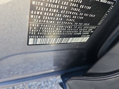 Used 2022 Volkswagen Tiguan SE w/ Panoramic Sunroof Package image 14