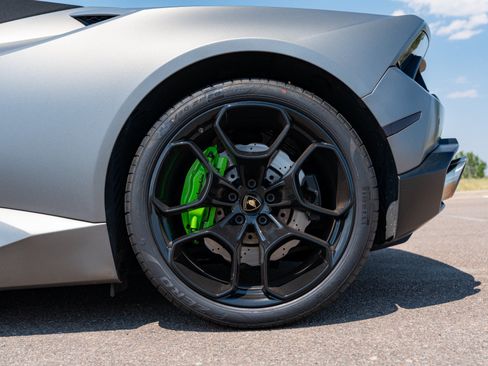 Used 2017 Lamborghini Huracan LP 580-2 RWD image 22