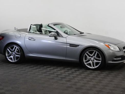 Used 2014 Mercedes-Benz SLK 250 image 5