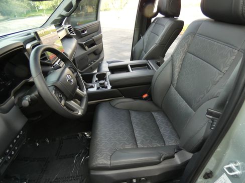 Used 2025 Toyota Tundra Limited w/ TRD Off-Road Package image 63