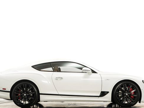 Used 2022 Bentley Continental GT Speed image 2