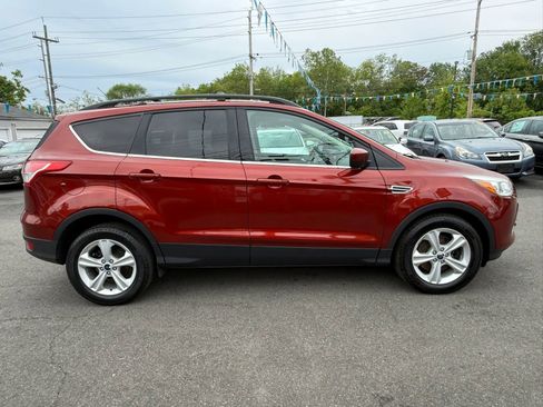 Used 2015 Ford Escape SE w/ Equipment Group 201A AWD/4WD image 16