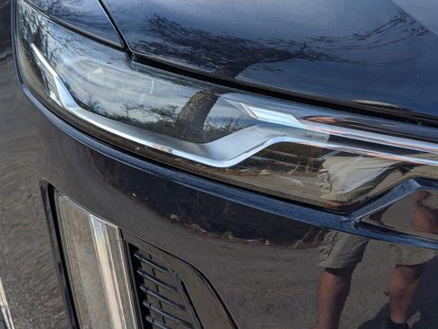 Used 2021 Cadillac XT6 Premium Luxury image 9