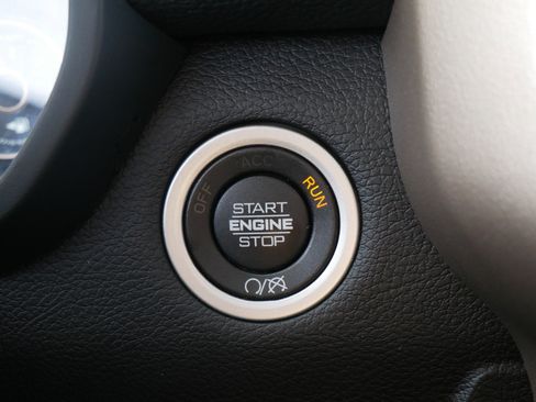 Used 2022 RAM 3500 Laramie image 30