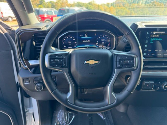 Used 2025 Chevrolet Silverado 2500 LT w/ Convenience Package AWD/4WD image 22