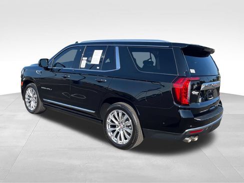 Used 2024 GMC Yukon Denali w/ Denali Reserve Package AWD/4WD image 3
