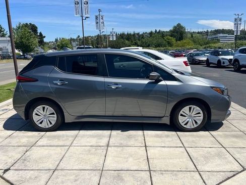 Used 2023 Nissan Leaf S FWD image 6