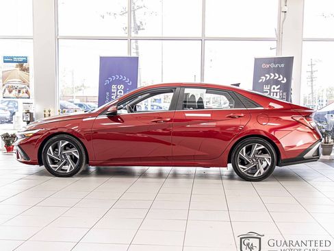Used 2024 Hyundai Elantra SEL w/ Convenience Package FWD image 6