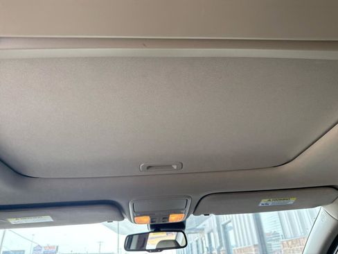 Used 2014 Honda Odyssey Touring image 36